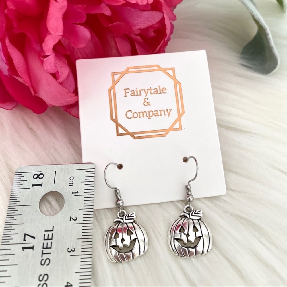 HANDMADE JACK-O-LANTERN EARRINGS BRASS AND NICHOL FREE - Picture 5 of 6